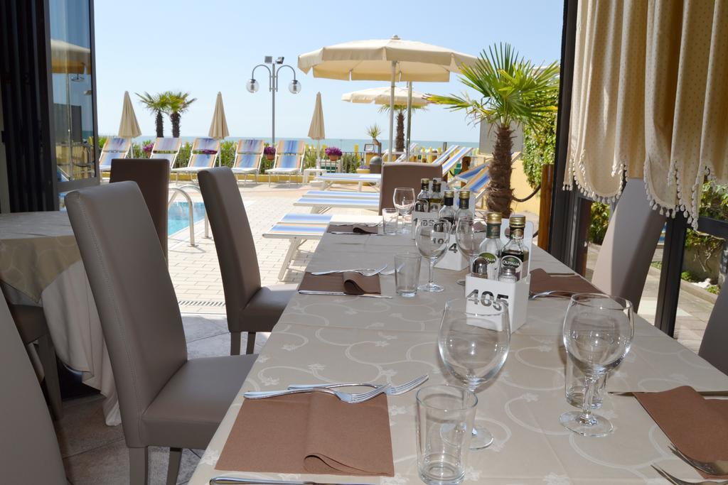 Hotel El Salvador Frontemare Piscina Riscaldata Lido di Jesolo Zewnętrze zdjęcie